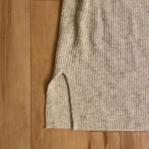 Halogen V neck sweater - Picture 4 of 4